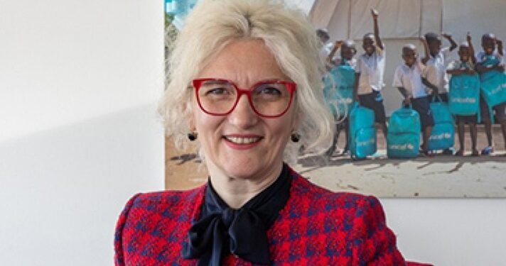 Directora Regional do UNICE visita Angola