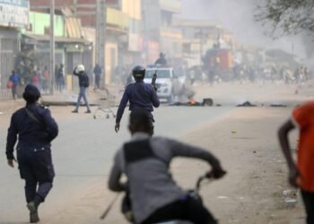 Estabelecimentos comerciais encerram portas em Luanda