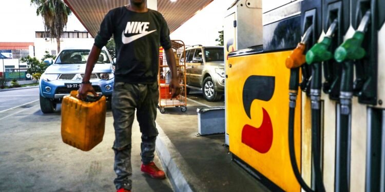 Governo gastou 3 mil milhões de dólares na subvenção aos combustíveis em 2024