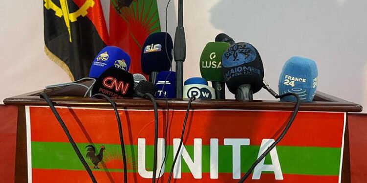 Militantes da UNITA condenados por agressão a agentes da polícia