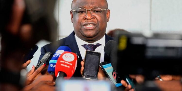 Tumultos em Luanda afastam Manuel Homem  da lista dos presidenciáveis