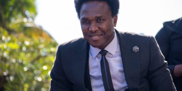 Venâncio Mondlane compara protestos em Angola a Moçambique e diz que povo está cansado