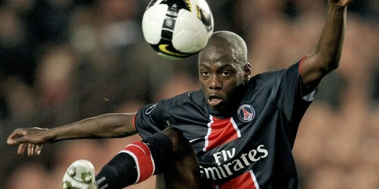 Kabuscorp contrata antigo jogador do PSG