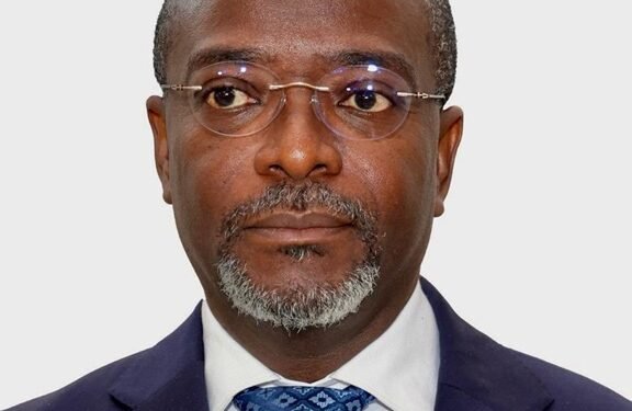 Esposo da Nº 2 do MPLA é o novo Embaixador de Angola na África do Sul