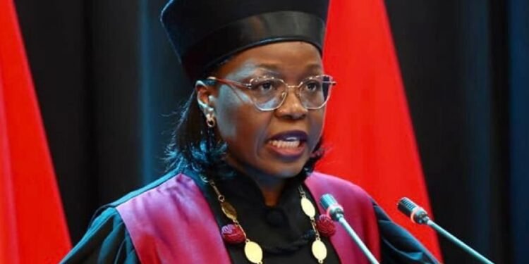 Tribunal Constitucional põe justiça em xeque