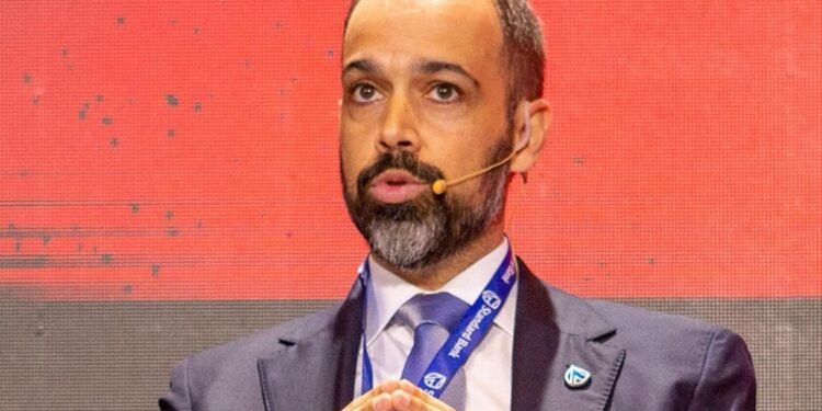 “Existe uma relação de causalidade muito grande entre a dimensão do sistema bancário e o desenvolvimento de um país”