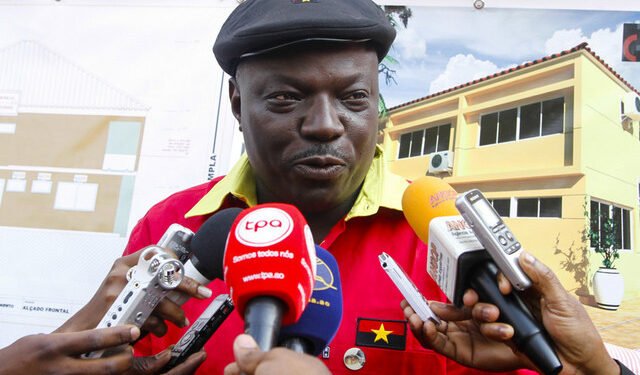 Bento Kangamba: “O MPLA não governa o país há 50 anos”