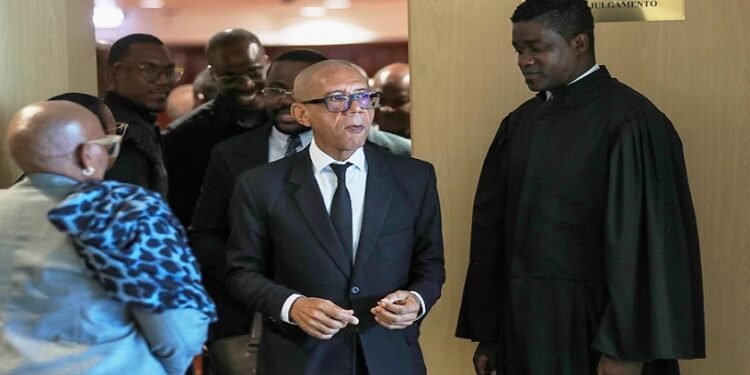 Sentença dos generais “Kopelipa” e “Dino” marcada para 6 de novembro