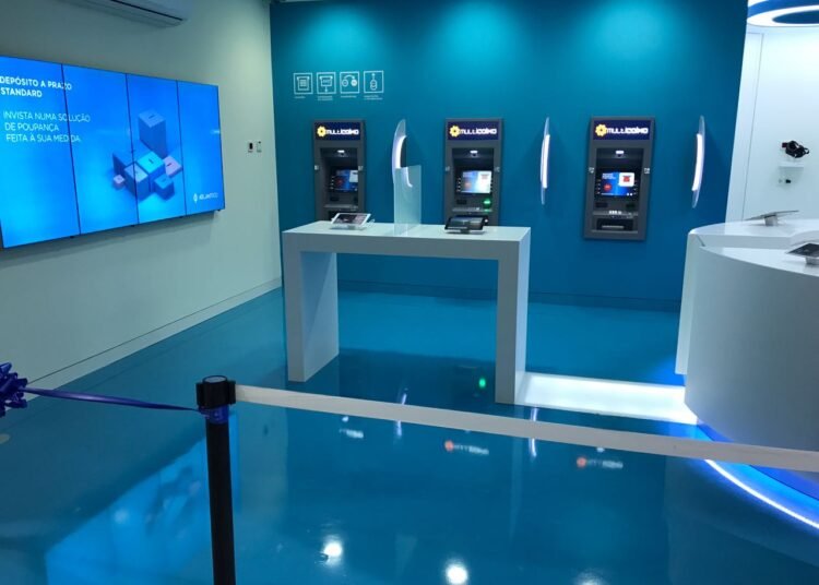 O silêncio de uma revolução bancária: O caso do  Atlântico