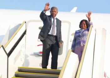 Governo prevê gastar 177,9 mil milhões de kwanzas  em viagens