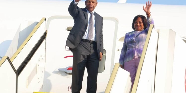 Governo prevê gastar 177,9 mil milhões de kwanzas  em viagens