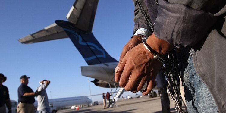 Vinte angolanos já foram deportados dos EUA