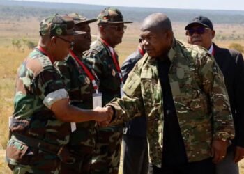 Angola é a sétima maior potencia militar de África