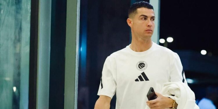 Ronaldo adquire 25% do Almería