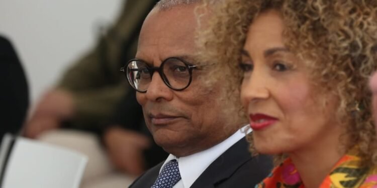 Cabo Verde: Primeira-Dama constituída arguida por recebimento indevido de vantagem