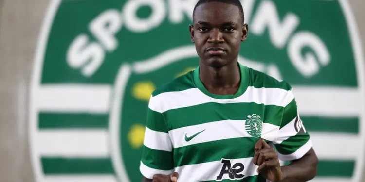 Do Girabola à Academia: Angolano Délcio Aurélio reforça Sporting