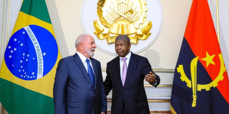 Angola é o país africano com mais brasileiros