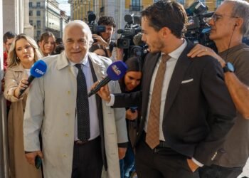 Empresário português admite ter pedido declaração falsa para passaporte angolano de ex-juíz