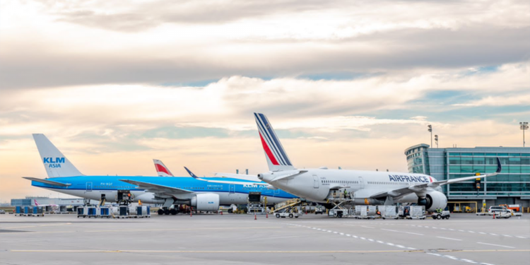 Europa só tem seis semanas de combustível e já há companhias a cancelar voos