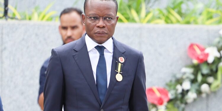 Adão de Almeida, Pereira Alfredo e Manuel Homem emergem como possíveis sucessores de João Lourenço