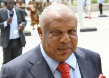 Higino Carneiro  ameaça a cúpula do MPLA