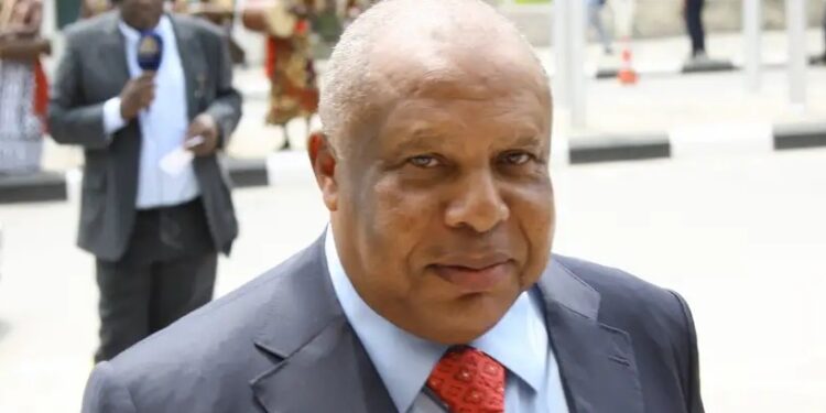 Higino Carneiro  ameaça a cúpula do MPLA