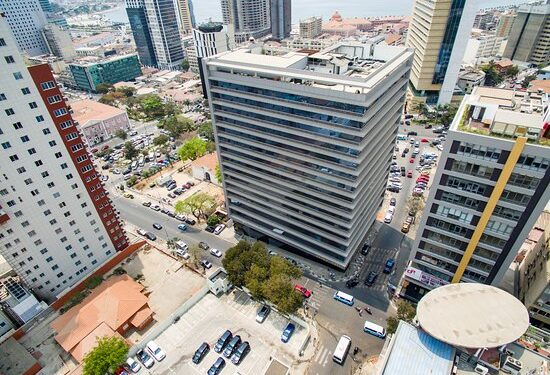 Quanto vale o Skyna Luanda? Ninguém sabe, mas está à venda